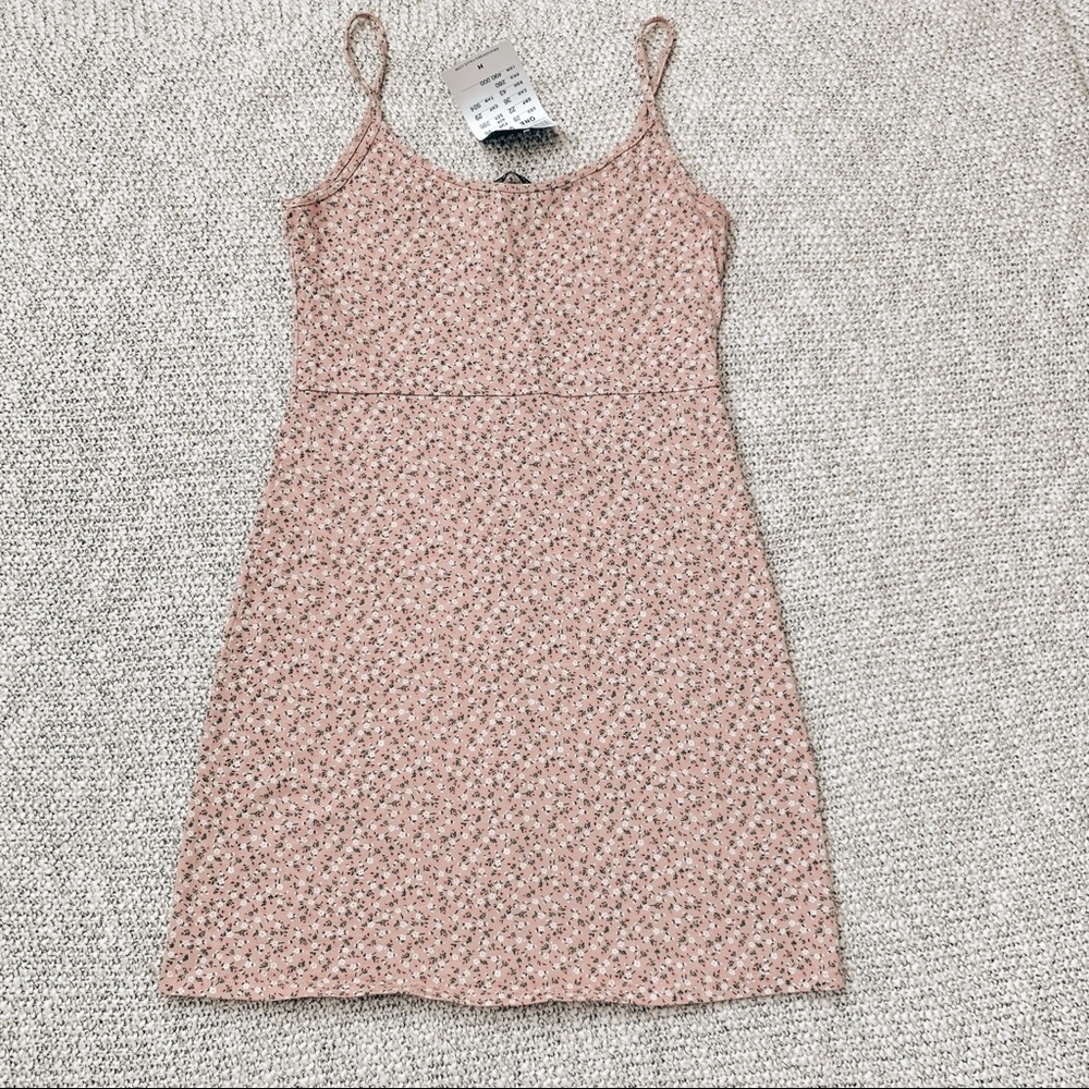 Brandy Melville Slim Fit Floral Dress